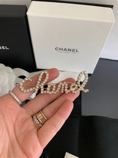 chanel hairpin